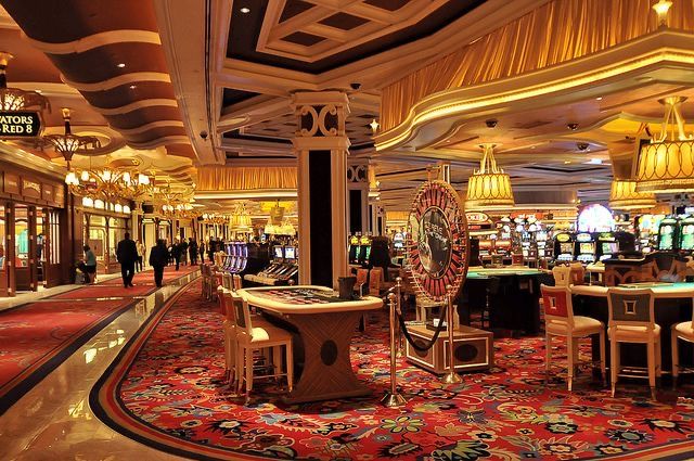 Aladdin Slots Live Casino